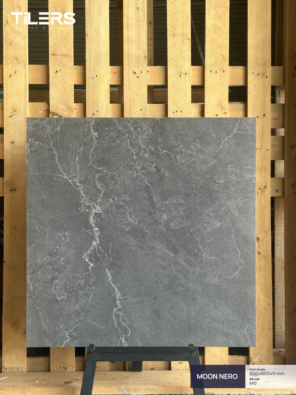 MOON NERO - MATT 0808 (1)